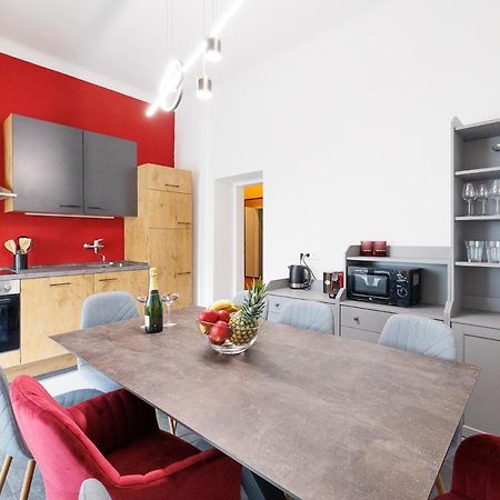 New Shalalaliving Vienna Spacious Home For Family & Friends Extérieur photo