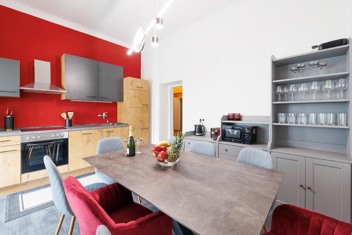 New Shalalaliving Vienna Spacious Home For Family & Friends Extérieur photo