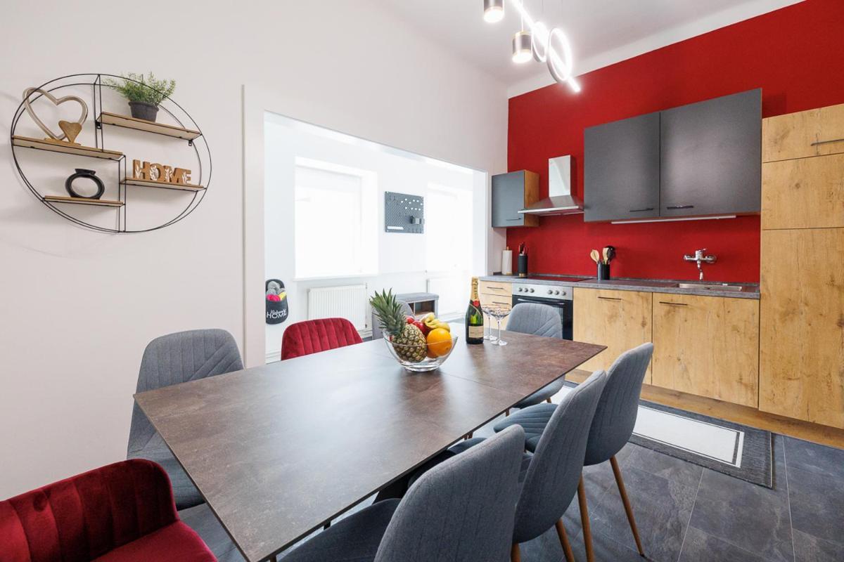 New Shalalaliving Vienna Spacious Home For Family & Friends Extérieur photo